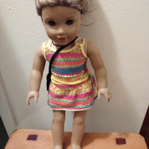 American Girl Doll Lea Clark w book 2016 - Picture 4 of 4